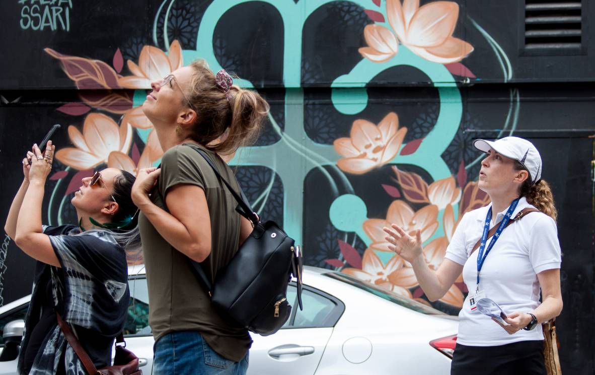 Visite guidée des murales de Montréal Guidatour low res